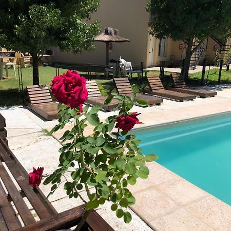 Brisas Del Lago Apartamentos Colón Esterno foto