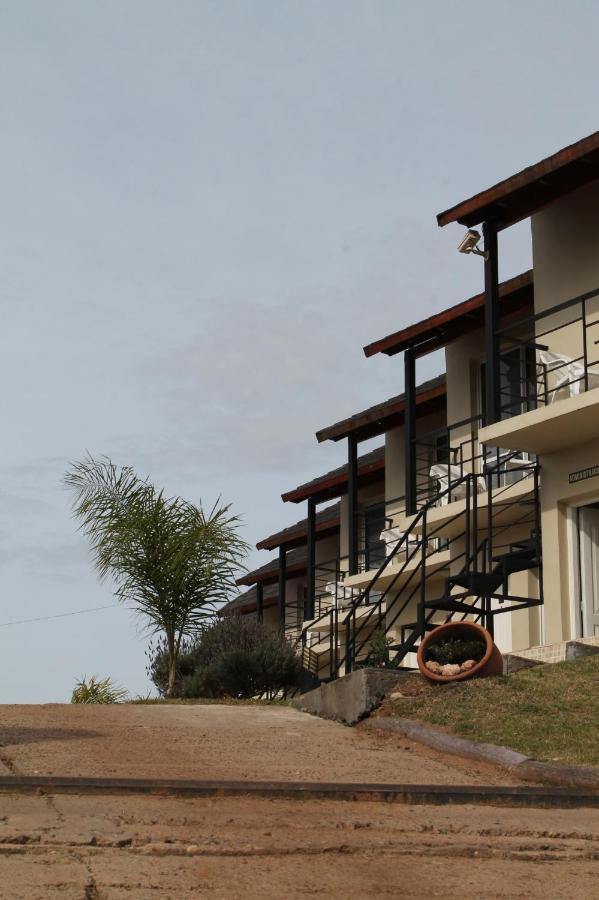 Brisas Del Lago Apartamentos Colón Esterno foto