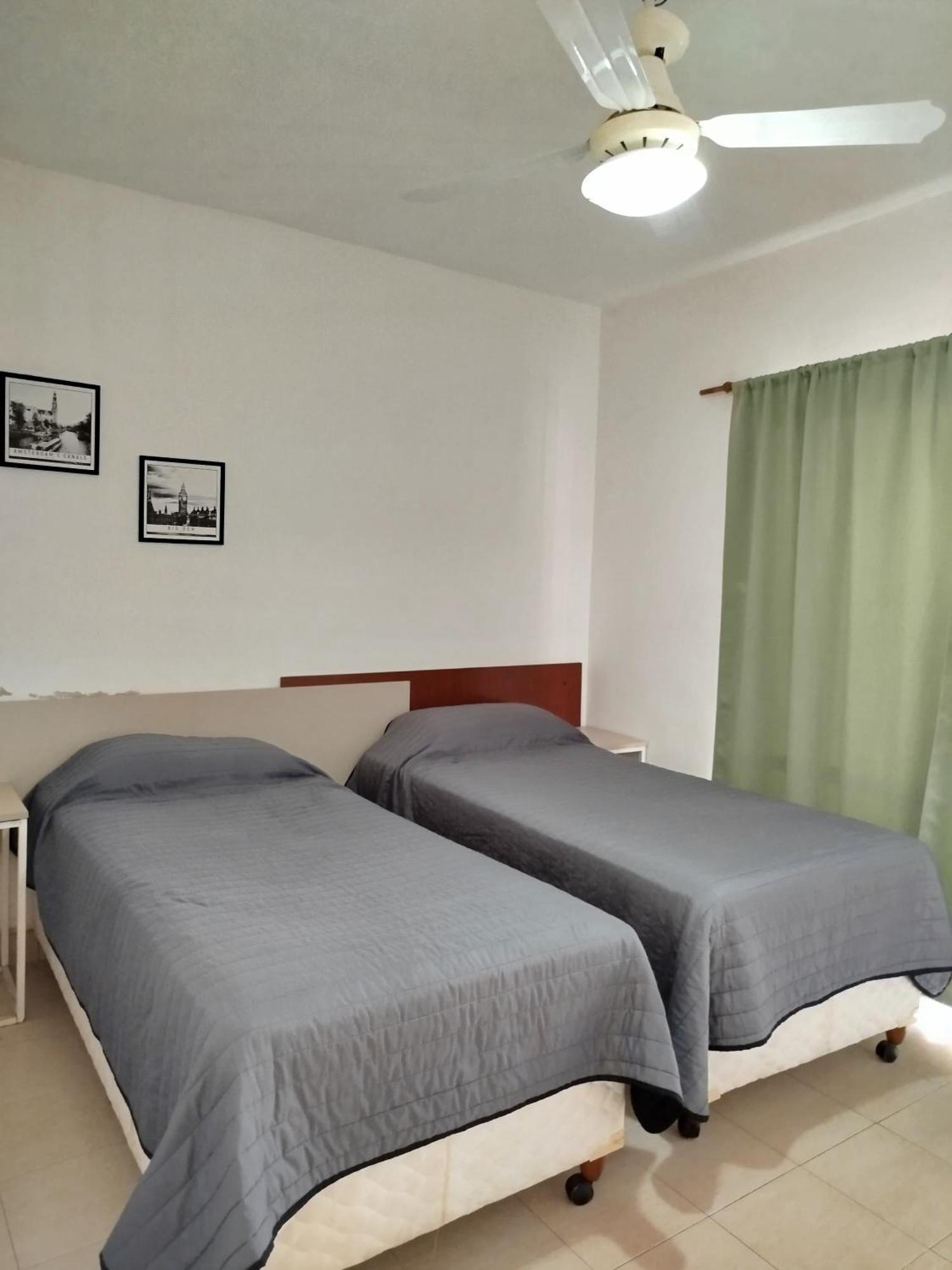 Brisas Del Lago Apartamentos Colón Esterno foto